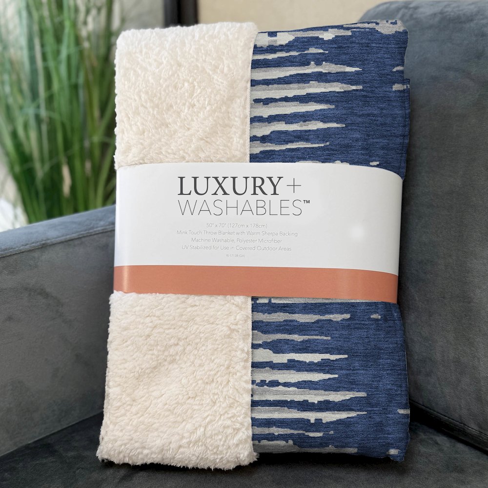 Premium Machine Washable ASB888 Navy 50" x 70" Sherpa Throw Blanket. Picture 3