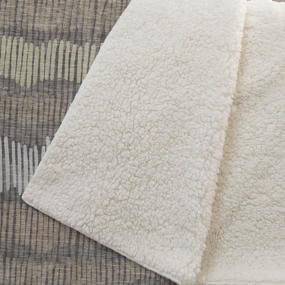 Premium Machine Washable ASB889 Brown 50" x 70" Sherpa Throw Blanket. Picture 2