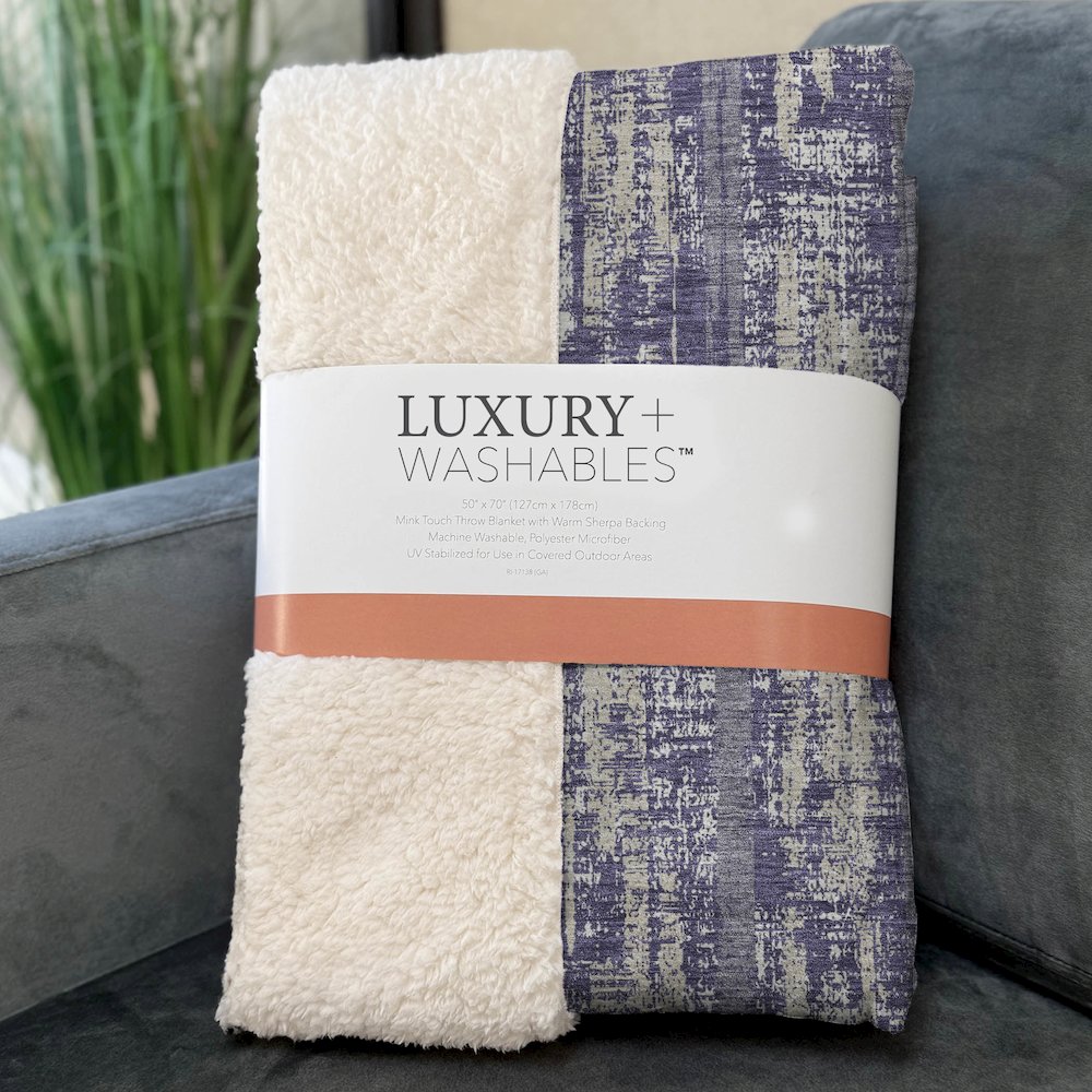Premium Machine Washable ASB892 Purple 50" x 70" Sherpa Throw Blanket. Picture 3