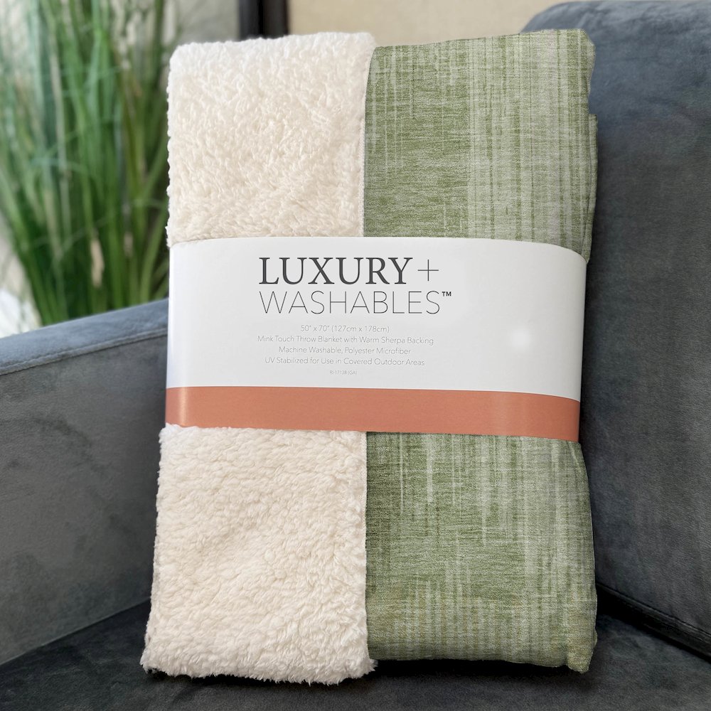 Premium Machine Washable ASB893 Aloe 50" x 70" Sherpa Throw Blanket. Picture 3