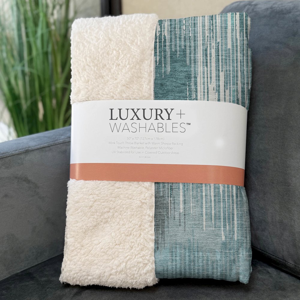 Premium Machine Washable ASB893 Teal 50" x 70" Sherpa Throw Blanket. Picture 3