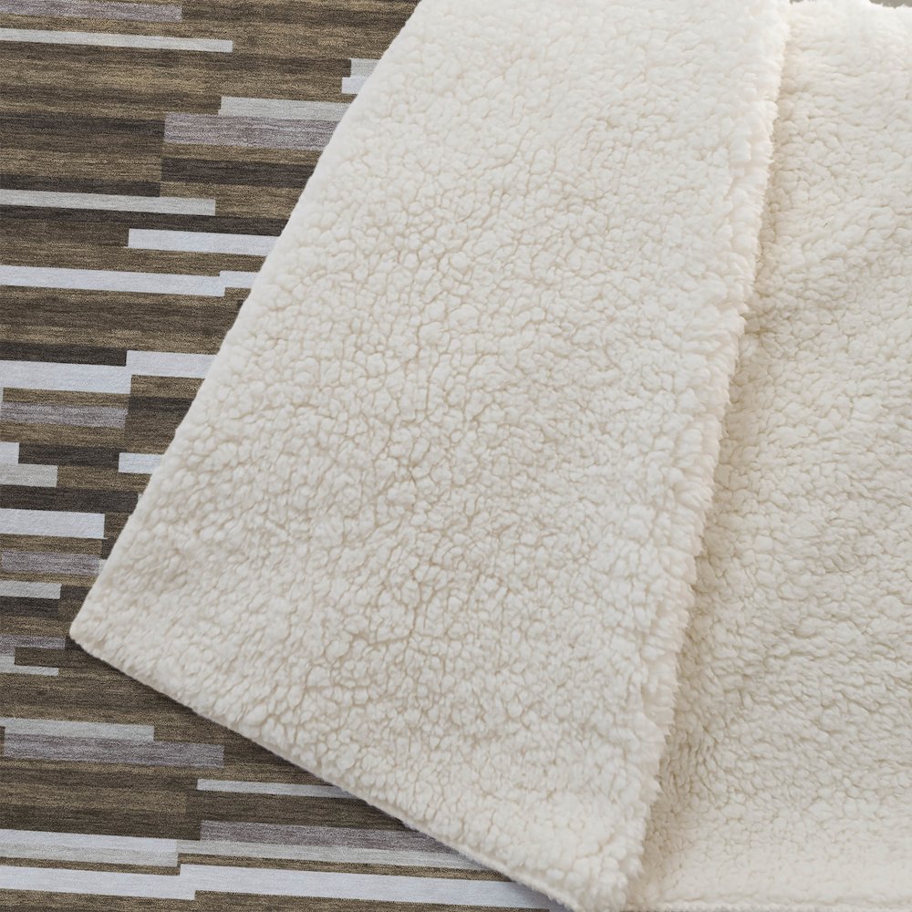Premium Machine Washable ASB894 Brown 50" x 70" Sherpa Throw Blanket. Picture 2