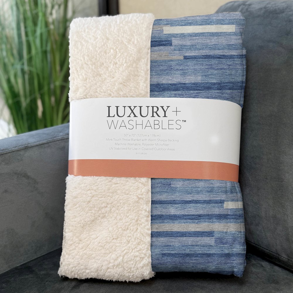 Premium Machine Washable ASB894 Sky 50" x 70" Sherpa Throw Blanket. Picture 3