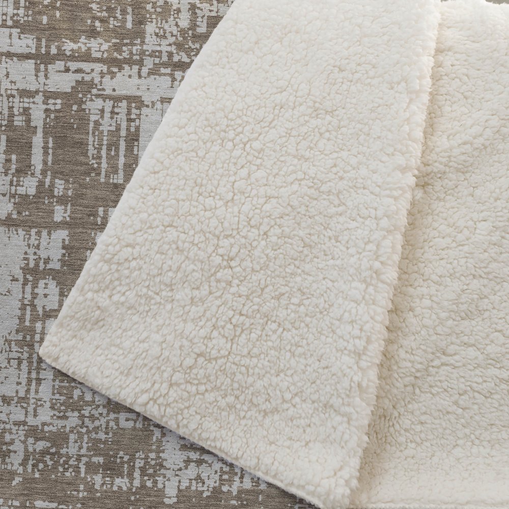 Premium Machine Washable ASB895 Brown 50" x 70" Sherpa Throw Blanket. Picture 2