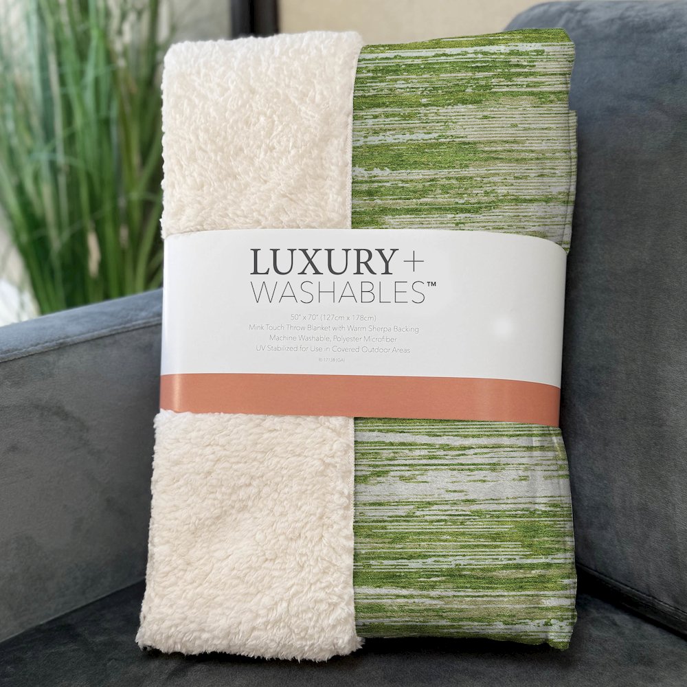 Premium Machine Washable ASB896 Green 50" x 70" Sherpa Throw Blanket. Picture 3