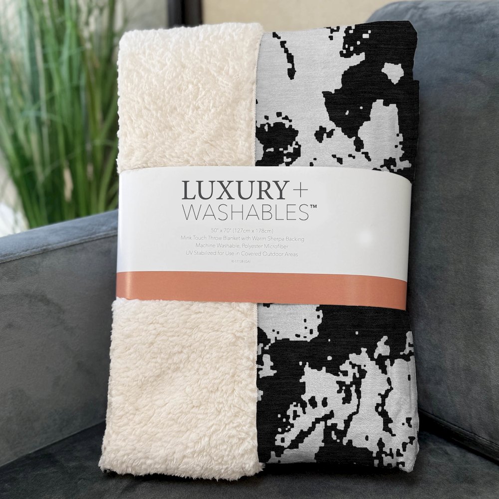 Premium Machine Washable ASB897 Black 50" x 70" Sherpa Throw Blanket. Picture 3