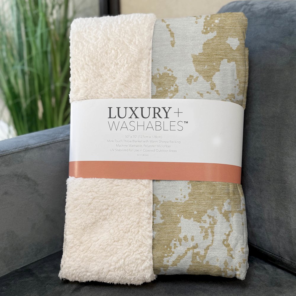 Premium Machine Washable ASB897 Gold 50" x 70" Sherpa Throw Blanket. Picture 3