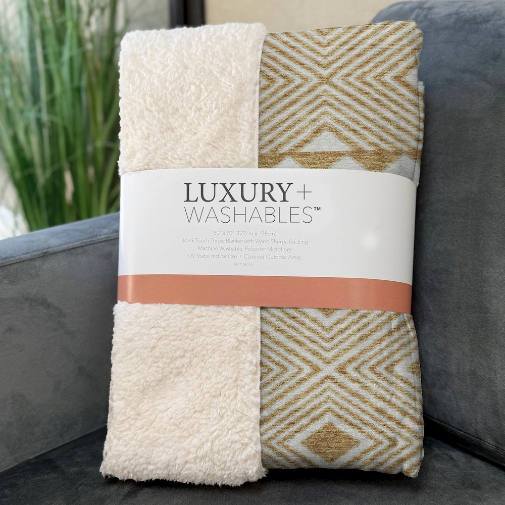 Premium Machine Washable ASB898 Gold 50" x 70" Sherpa Throw Blanket. Picture 3