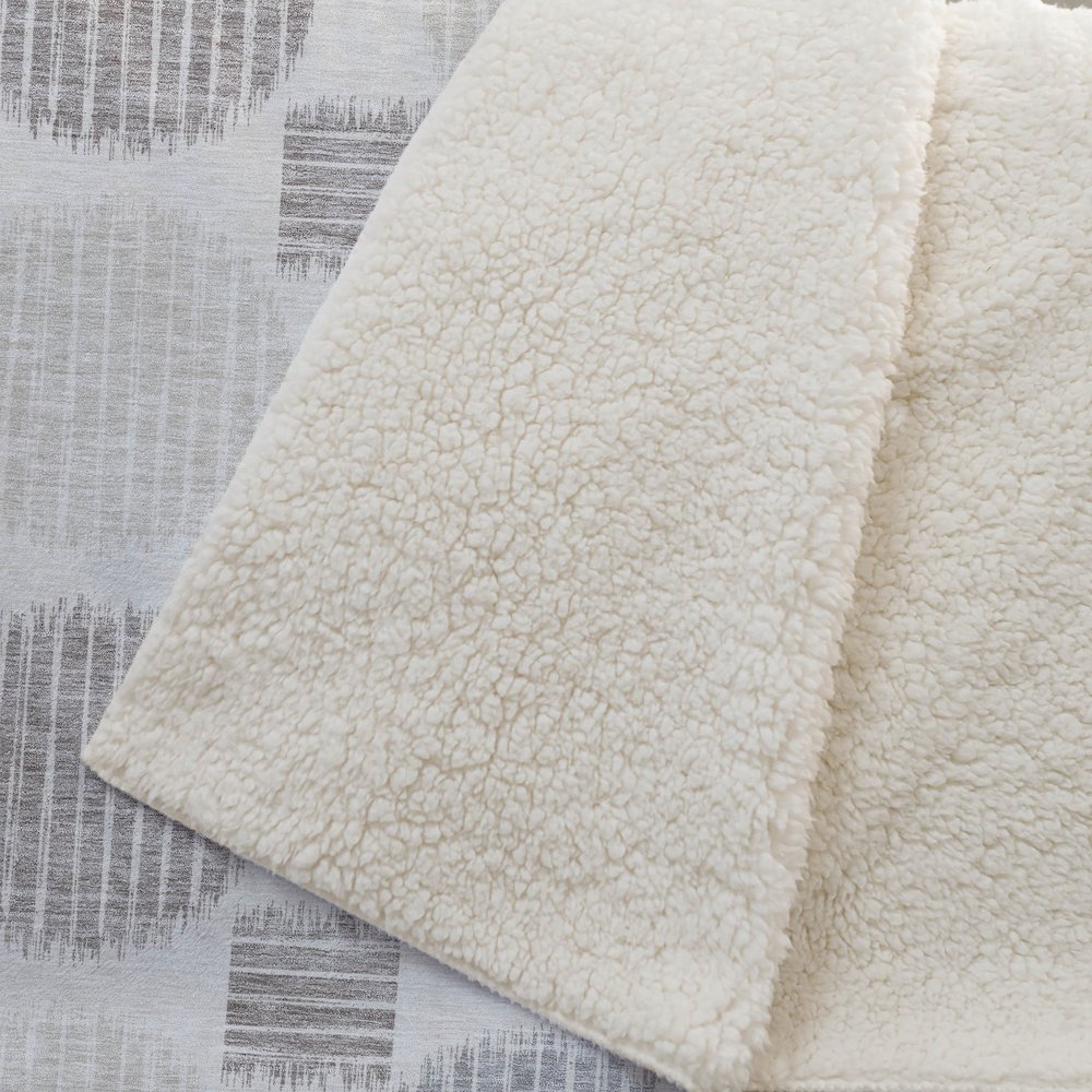 Premium Machine Washable ASB900 Ivory 50" x 70" Sherpa Throw Blanket. Picture 2