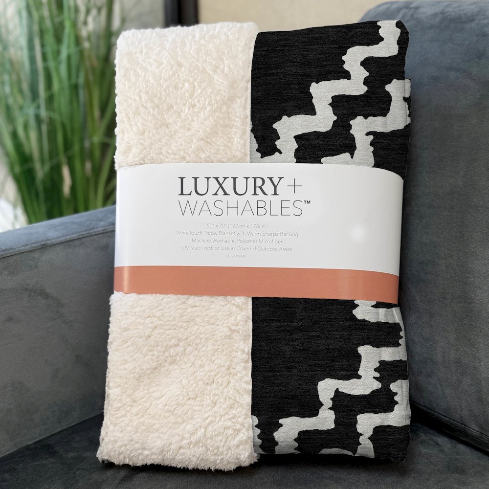 Premium Machine Washable ASB902 Black 50" x 70" Sherpa Throw Blanket. Picture 3