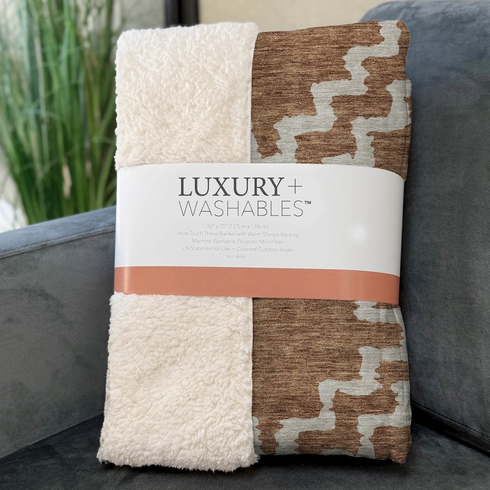 Premium Machine Washable ASB902 Paprika 50" x 70" Sherpa Throw Blanket. Picture 3
