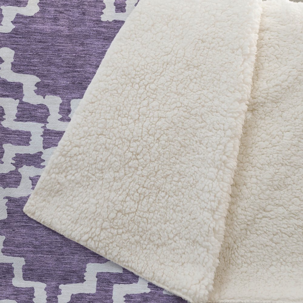 Premium Machine Washable ASB902 Purple 50" x 70" Sherpa Throw Blanket. Picture 2