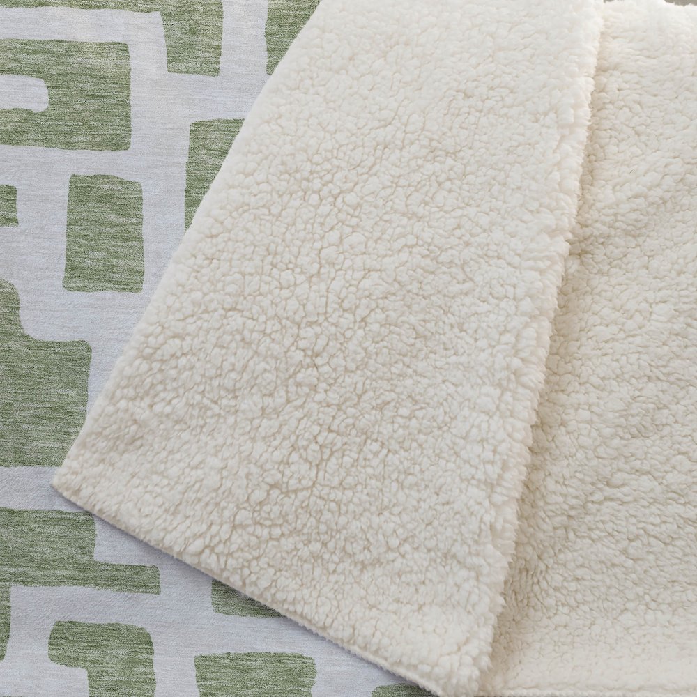 Premium Machine Washable ASB903 Green 50" x 70" Sherpa Throw Blanket. Picture 2