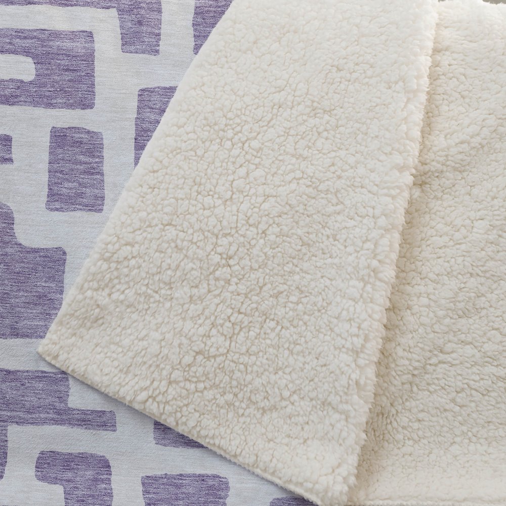 Premium Machine Washable ASB903 Purple 50" x 70" Sherpa Throw Blanket. Picture 2