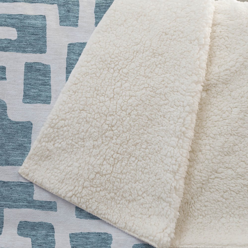 Premium Machine Washable ASB903 Teal 50" x 70" Sherpa Throw Blanket. Picture 2