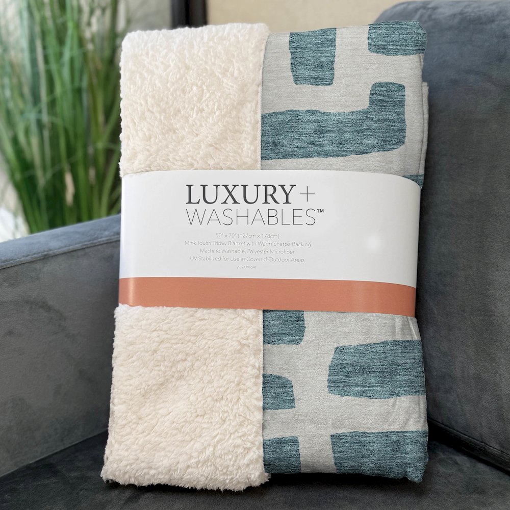 Premium Machine Washable ASB903 Teal 50" x 70" Sherpa Throw Blanket. Picture 3