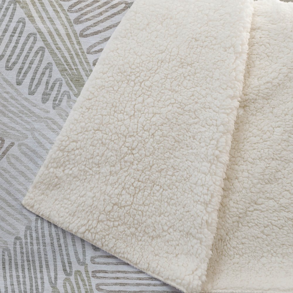 Premium Machine Washable ASB904 Ivory 50" x 70" Sherpa Throw Blanket. Picture 2