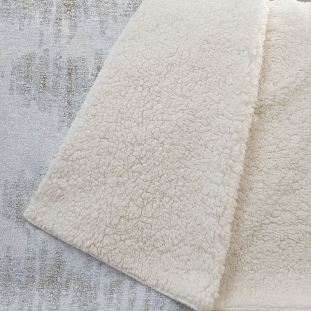 Premium Machine Washable ASB905 Ivory 50" x 70" Sherpa Throw Blanket. Picture 2