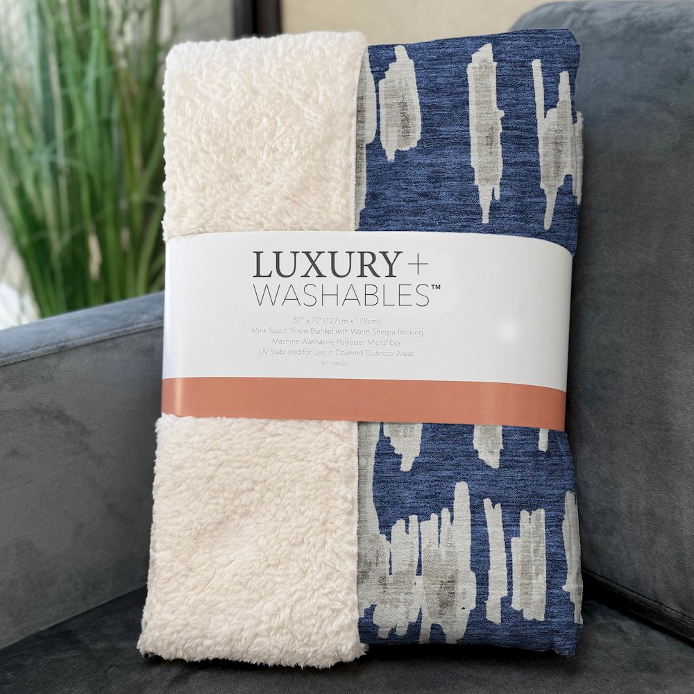 Premium Machine Washable ASB905 Navy 50" x 70" Sherpa Throw Blanket. Picture 3