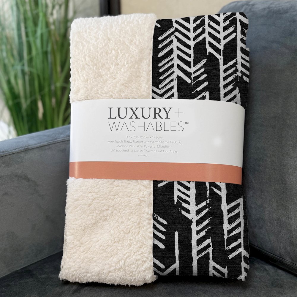 Premium Machine Washable ASB906 Black 50" x 70" Sherpa Throw Blanket. Picture 3