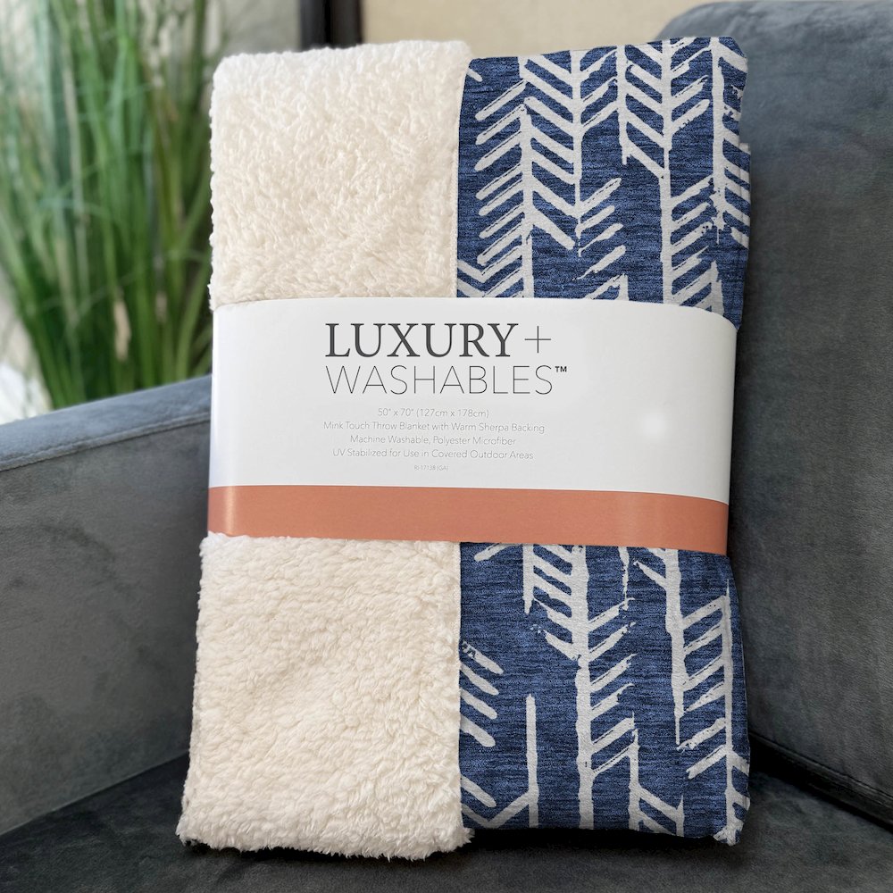 Premium Machine Washable ASB906 Navy 50" x 70" Sherpa Throw Blanket. Picture 3