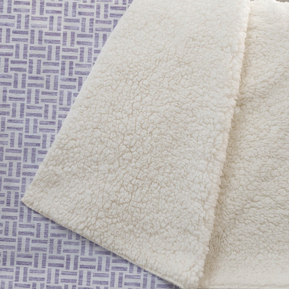 Premium Machine Washable ASB911 Lavender 50" x 70" Sherpa Throw Blanket. Picture 2