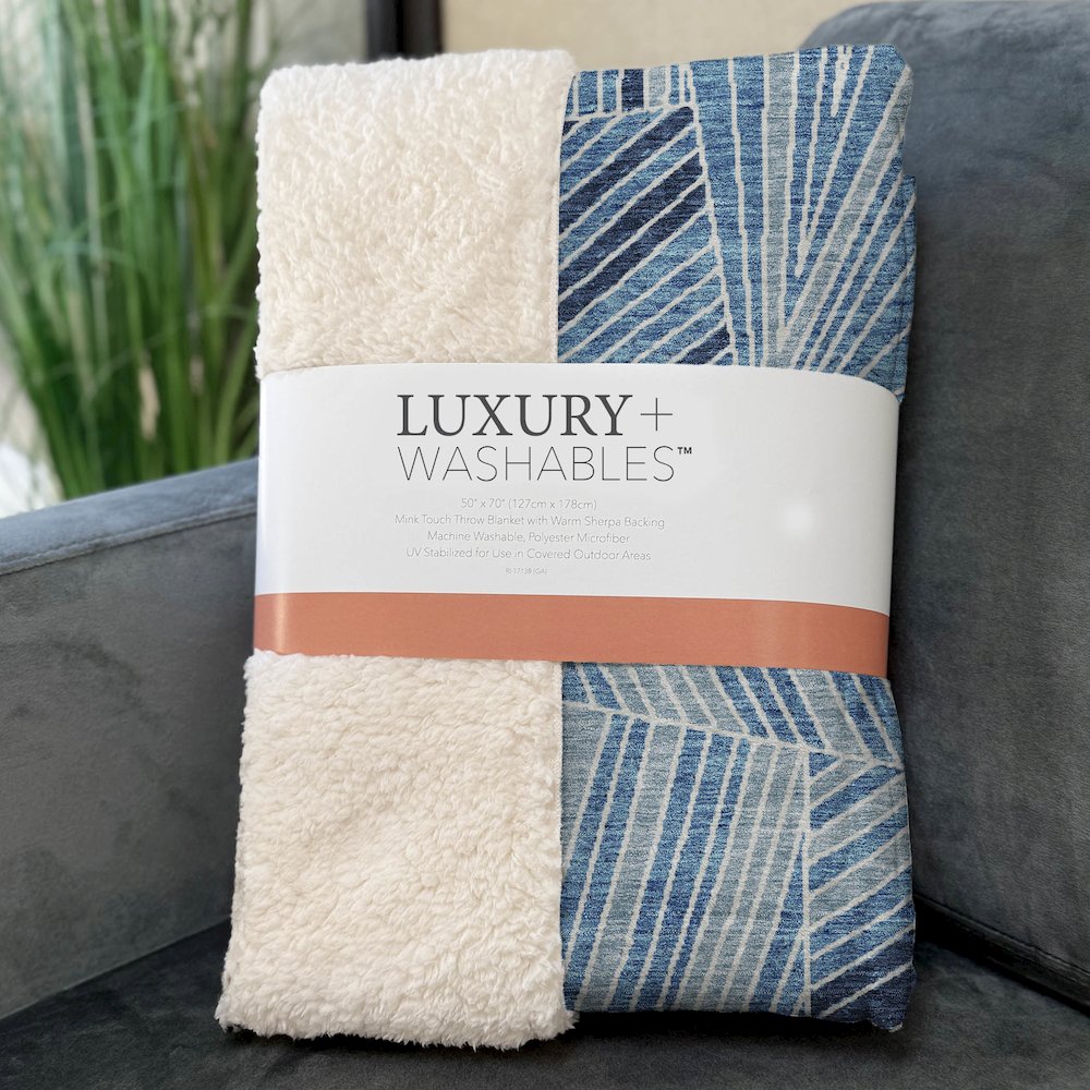 Premium Machine Washable ASB915 Blue 50" x 70" Sherpa Throw Blanket. Picture 3