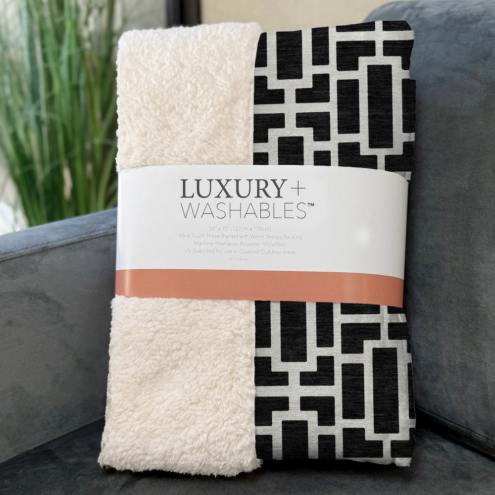 Premium Machine Washable ASB916 Black 50" x 70" Sherpa Throw Blanket. Picture 3