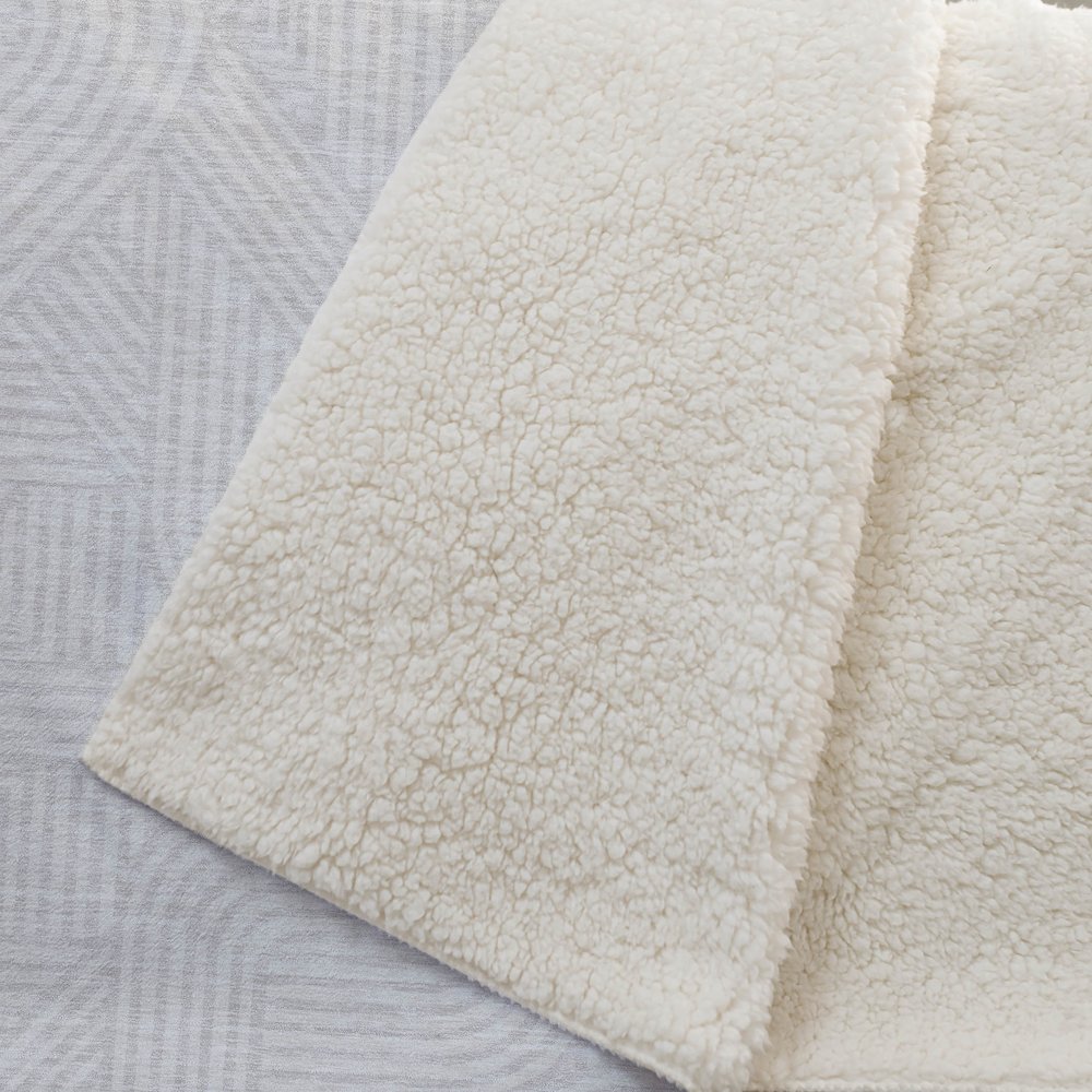 Premium Machine Washable ASB917 Ivory 50" x 70" Sherpa Throw Blanket. Picture 2