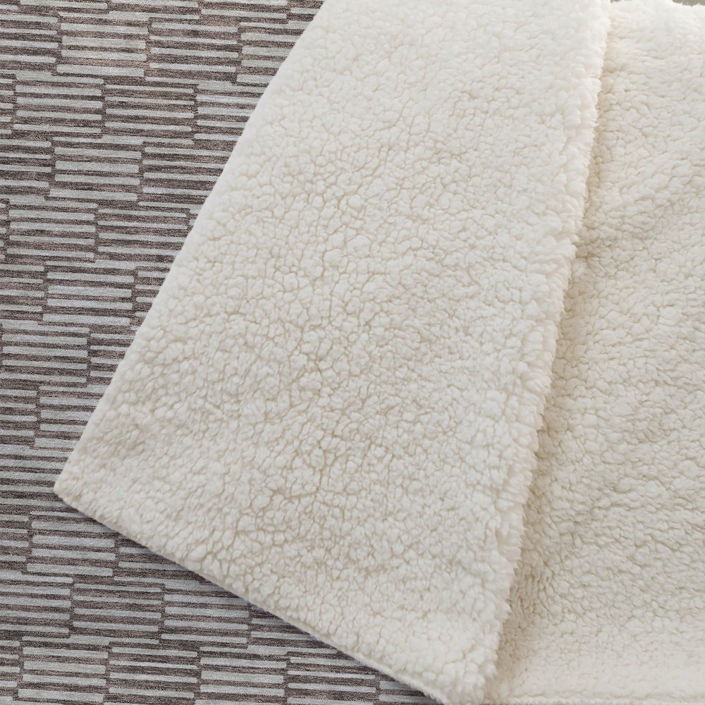 Premium Machine Washable ASB918 Brown 50" x 70" Sherpa Throw Blanket. Picture 2