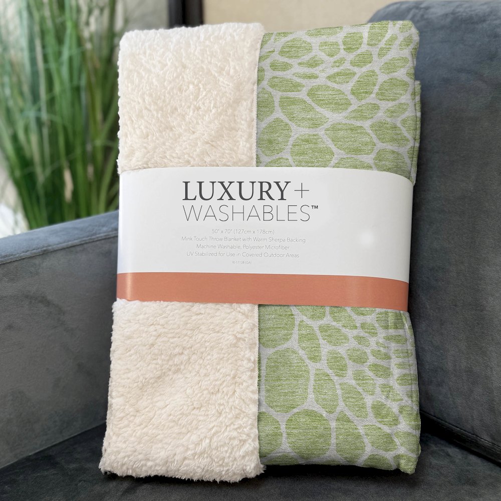 Premium Machine Washable ASB919 Aloe 50" x 70" Sherpa Throw Blanket. Picture 3