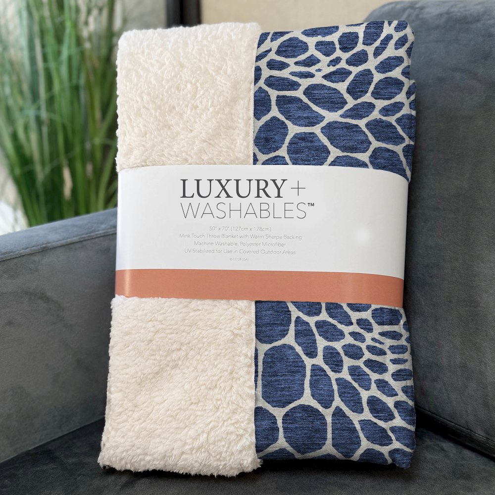 Premium Machine Washable ASB919 Navy 50" x 70" Sherpa Throw Blanket. Picture 3