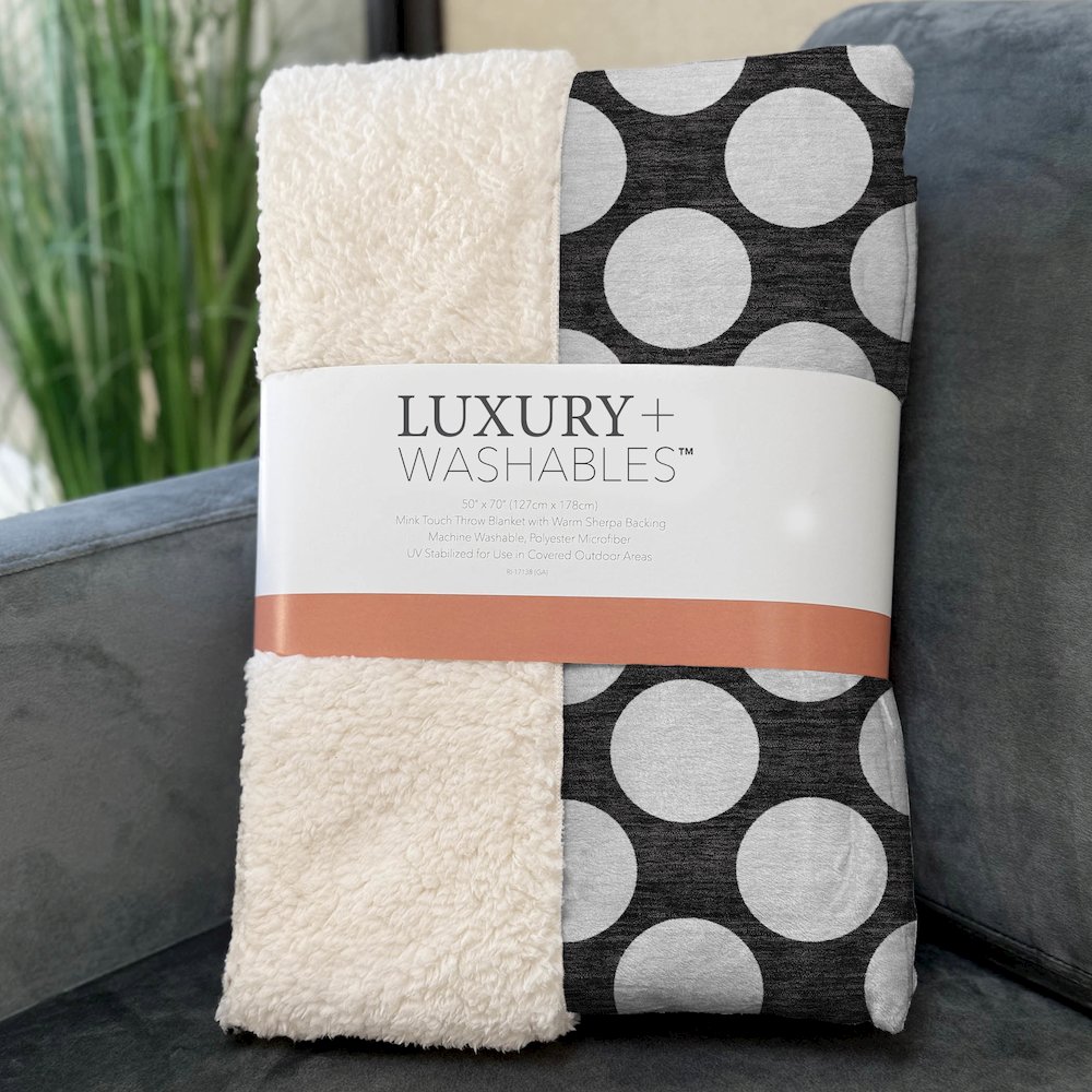 Premium Machine Washable ASB921 Black 50" x 70" Sherpa Throw Blanket. Picture 3