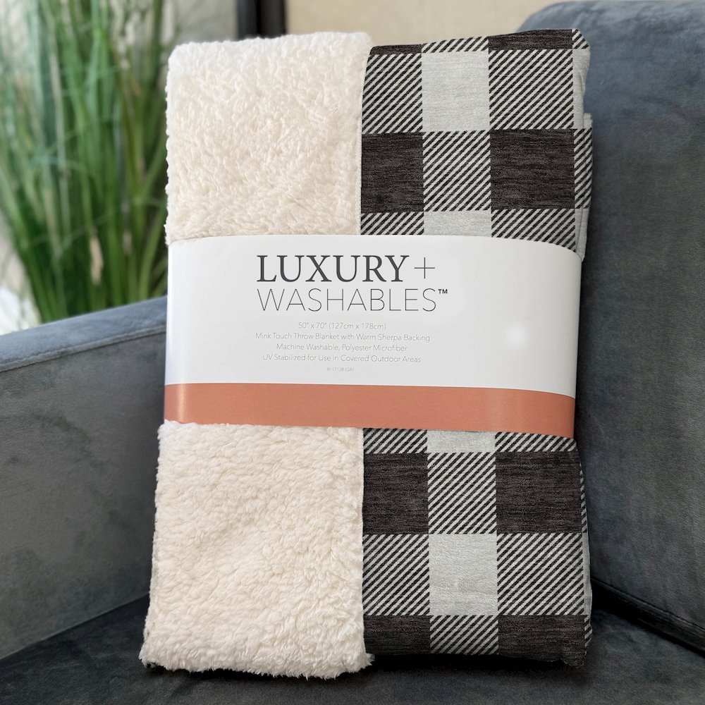 Premium Machine Washable ASB923 Black 50" x 70" Sherpa Throw Blanket. Picture 3