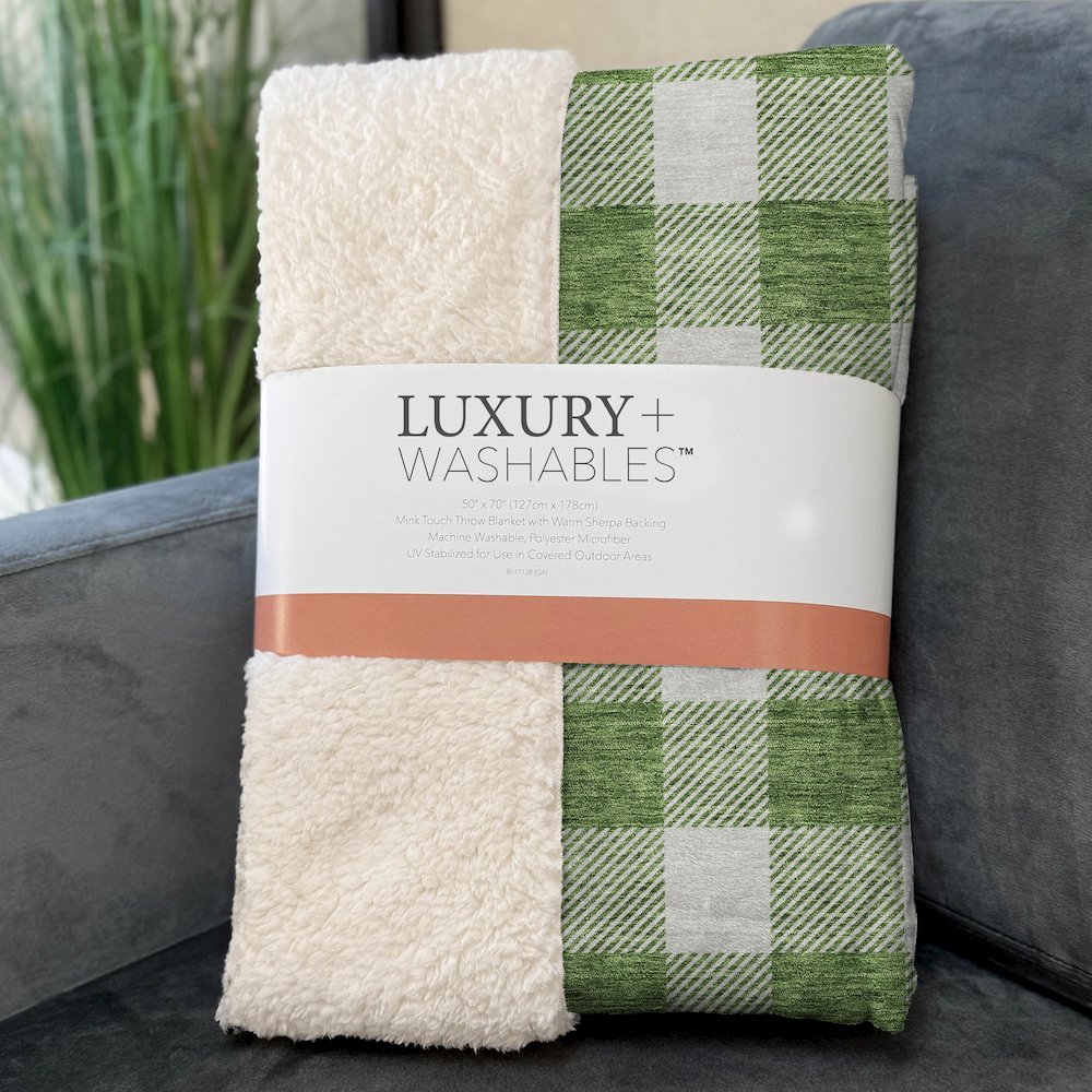 Premium Machine Washable ASB923 Green 50" x 70" Sherpa Throw Blanket. Picture 3