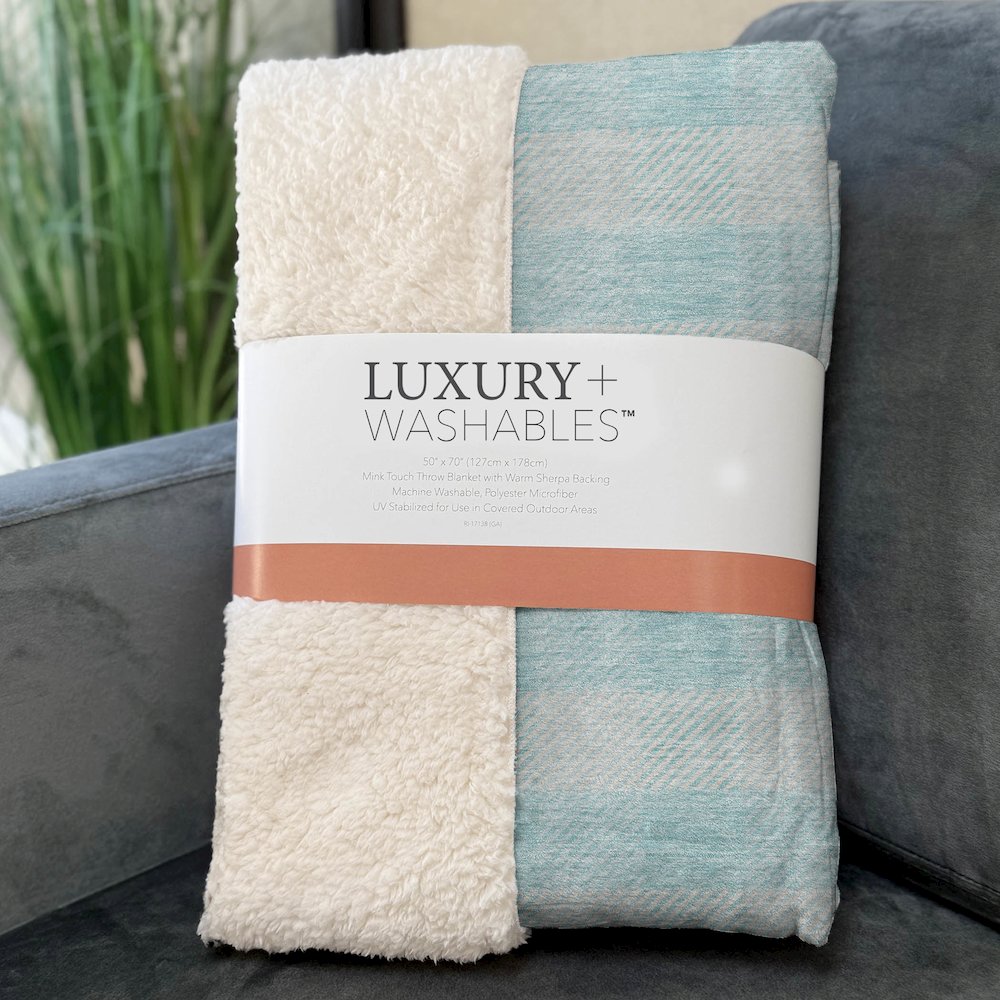 Premium Machine Washable ASB924 Aqua 50" x 70" Sherpa Throw Blanket. Picture 3