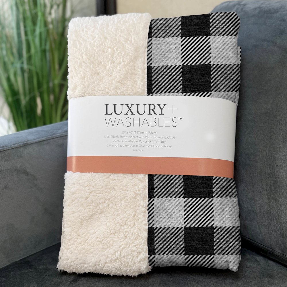 Premium Machine Washable ASB924 Black 50" x 70" Sherpa Throw Blanket. Picture 3
