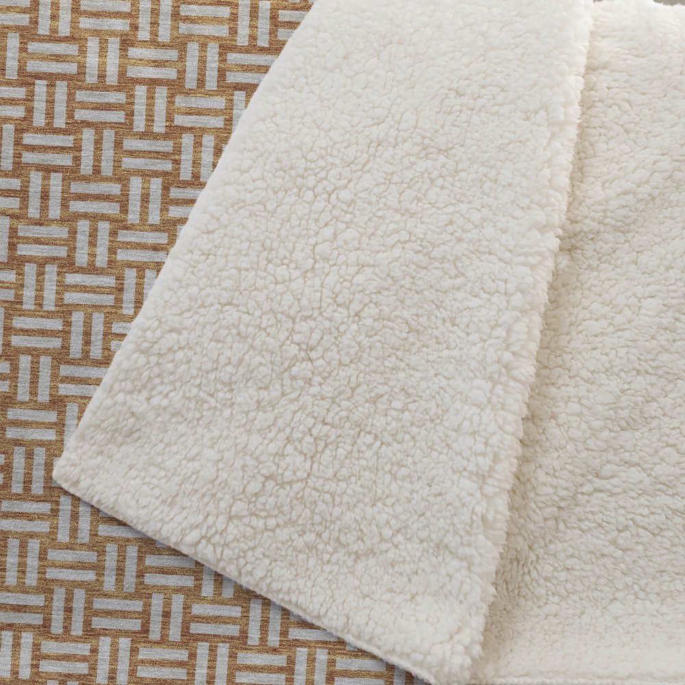 Premium Machine Washable ASB925 Terracotta 50" x 70" Sherpa Throw Blanket. Picture 2