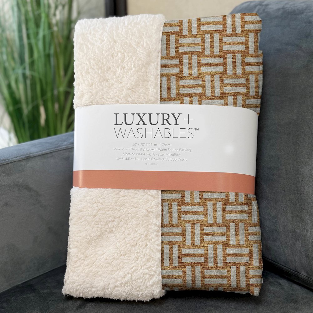 Premium Machine Washable ASB925 Terracotta 50" x 70" Sherpa Throw Blanket. Picture 3