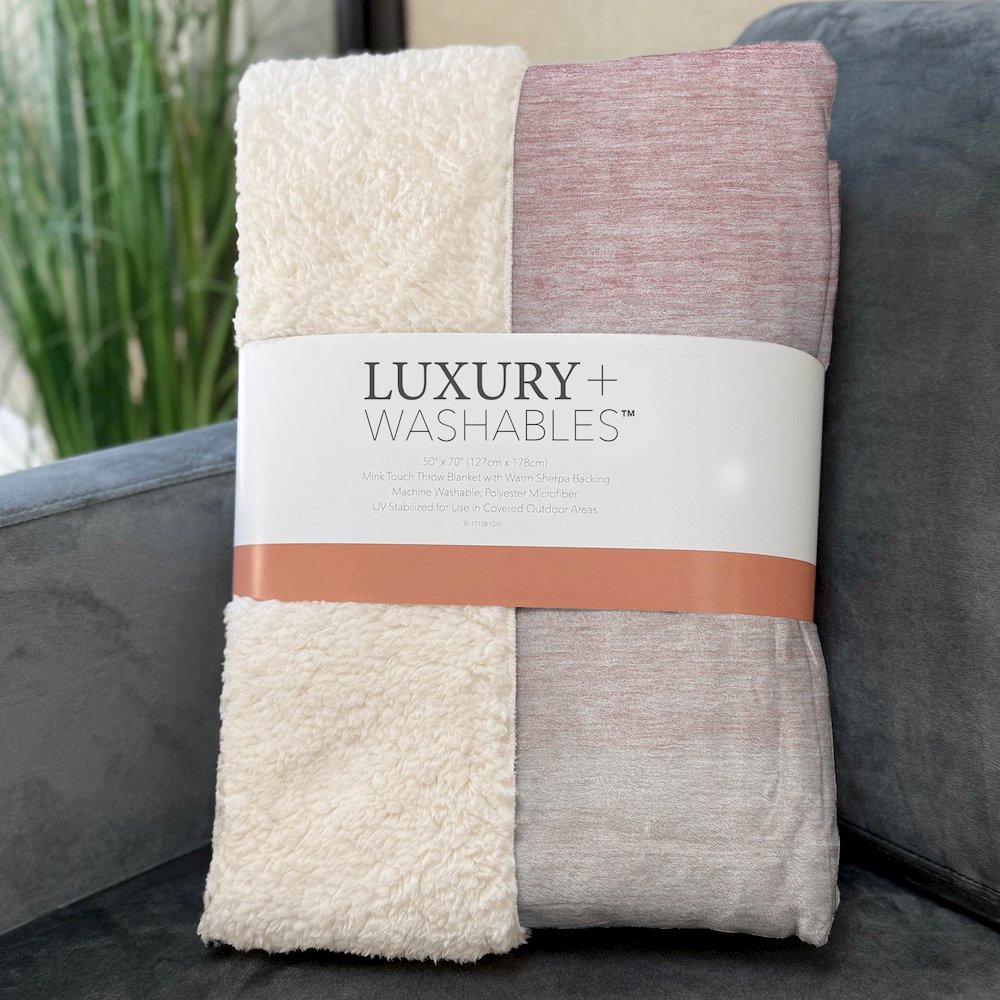 Premium Machine Washable ASB928 Pink 50" x 70" Sherpa Throw Blanket. Picture 3