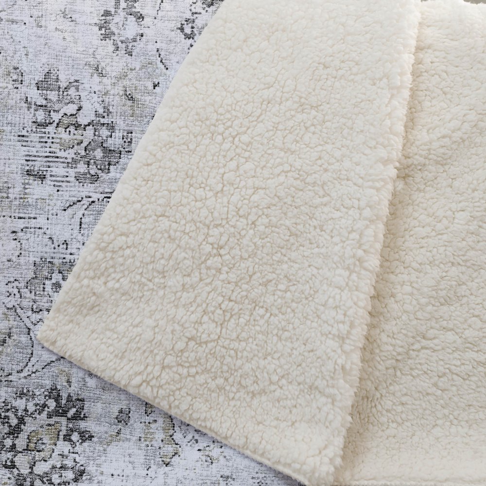 Premium Machine Washable ASB92 Dove 50" x 70" Sherpa Throw Blanket. Picture 2