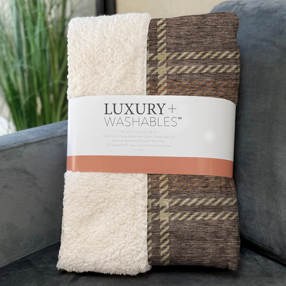 Premium Machine Washable ASB935 Chocolate 50" x 70" Sherpa Throw Blanket. Picture 3