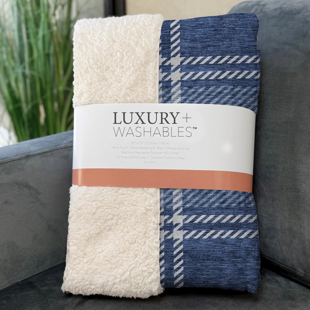 Premium Machine Washable ASB935 Navy 50" x 70" Sherpa Throw Blanket. Picture 3