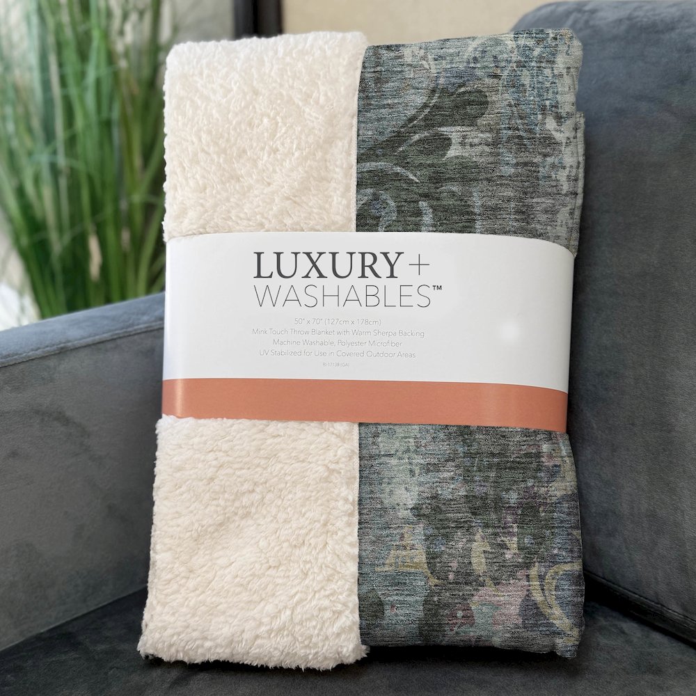 Premium Machine Washable ASB936 Fern 50" x 70" Sherpa Throw Blanket. Picture 3