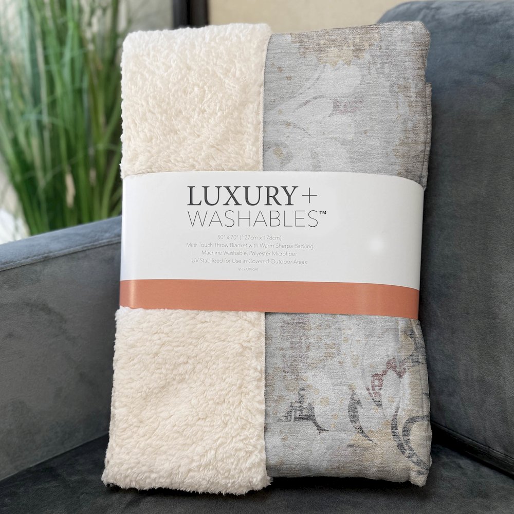 Premium Machine Washable ASB936 Ivory 50" x 70" Sherpa Throw Blanket. Picture 3