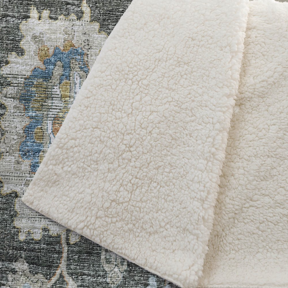 Premium Machine Washable ASB96 Forest 50" x 70" Sherpa Throw Blanket. Picture 2