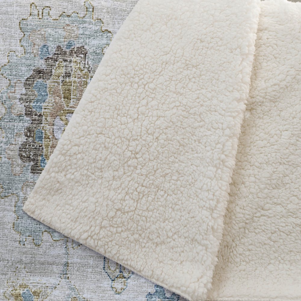 Premium Machine Washable ASB96 Linen 50" x 70" Sherpa Throw Blanket. Picture 2