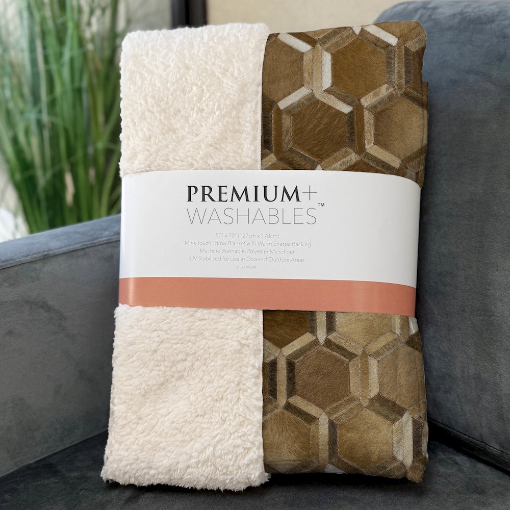 Premium Machine Washable ASB97 Brown 50" x 70" Sherpa Throw Blanket. Picture 3