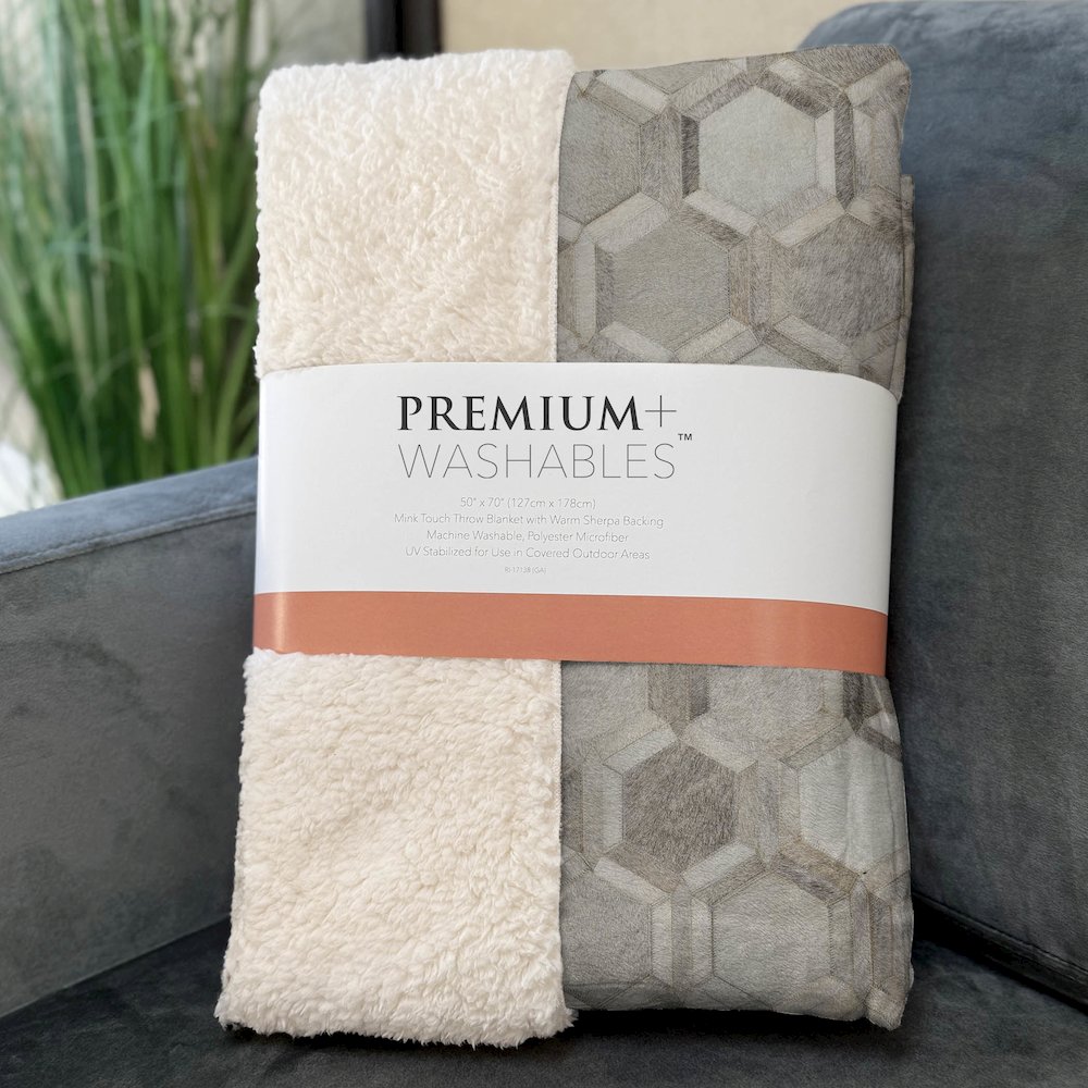 Premium Machine Washable ASB97 Gray 50" x 70" Sherpa Throw Blanket. Picture 3