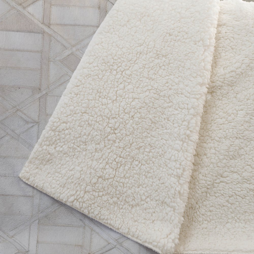 Premium Machine Washable ASB99 Ivory 50" x 70" Sherpa Throw Blanket. Picture 2